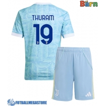 Fotballdrakt Barn Juventus Khephren Thuram #19 Bortedraktsett 2025-26 Kortermet (+ Korte bukser)